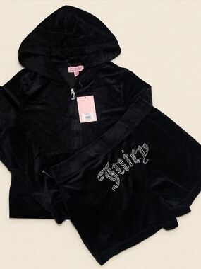 Juicy Couture Liqourice Velour Zip Up Hoodie & Shorts Set - M